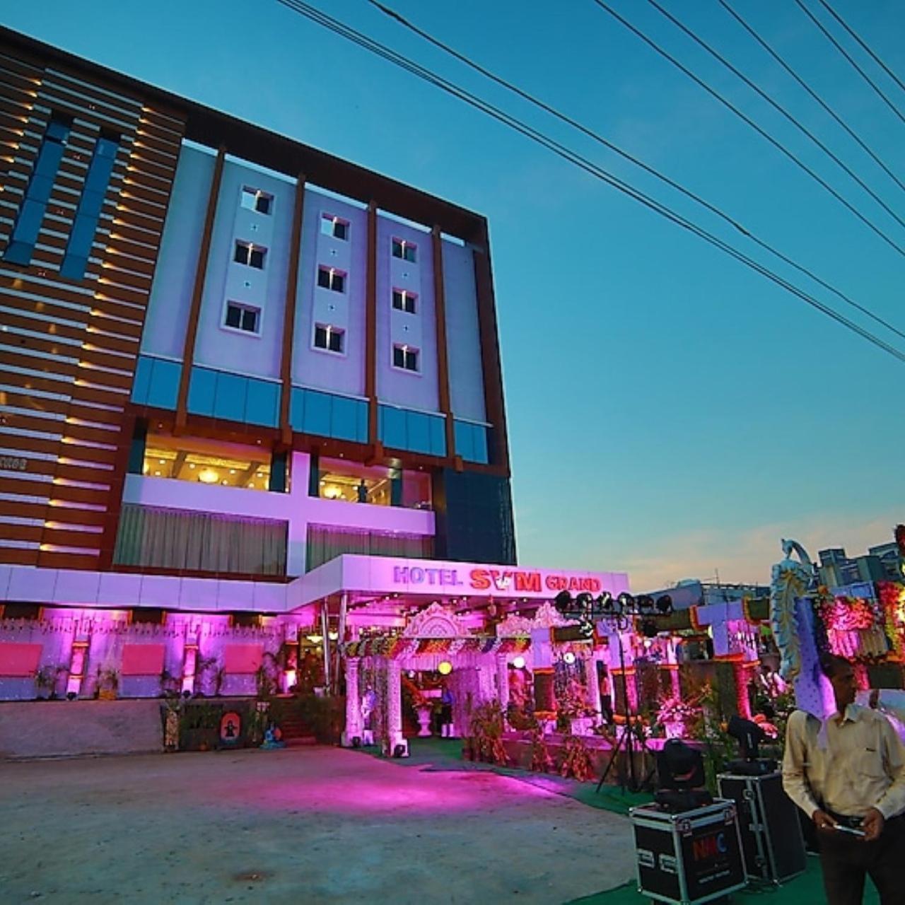 Hotel Svm Grand Medipally Hajdarábád Exteriér fotografie
