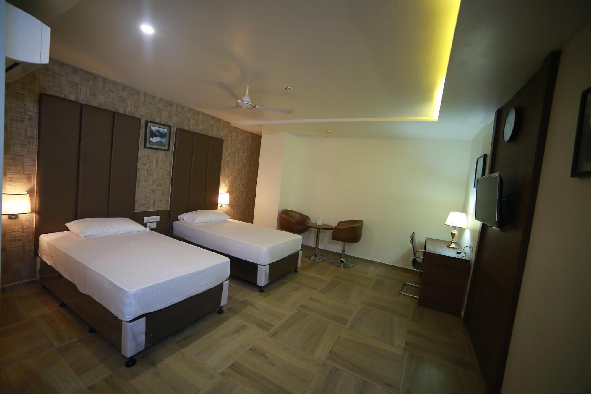 Hotel Svm Grand Medipally Hajdarábád Exteriér fotografie